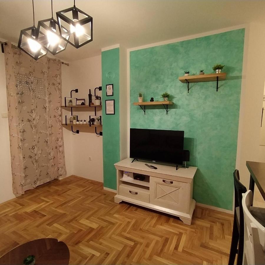 Daniris Apartman Нови-Сад Экстерьер фото