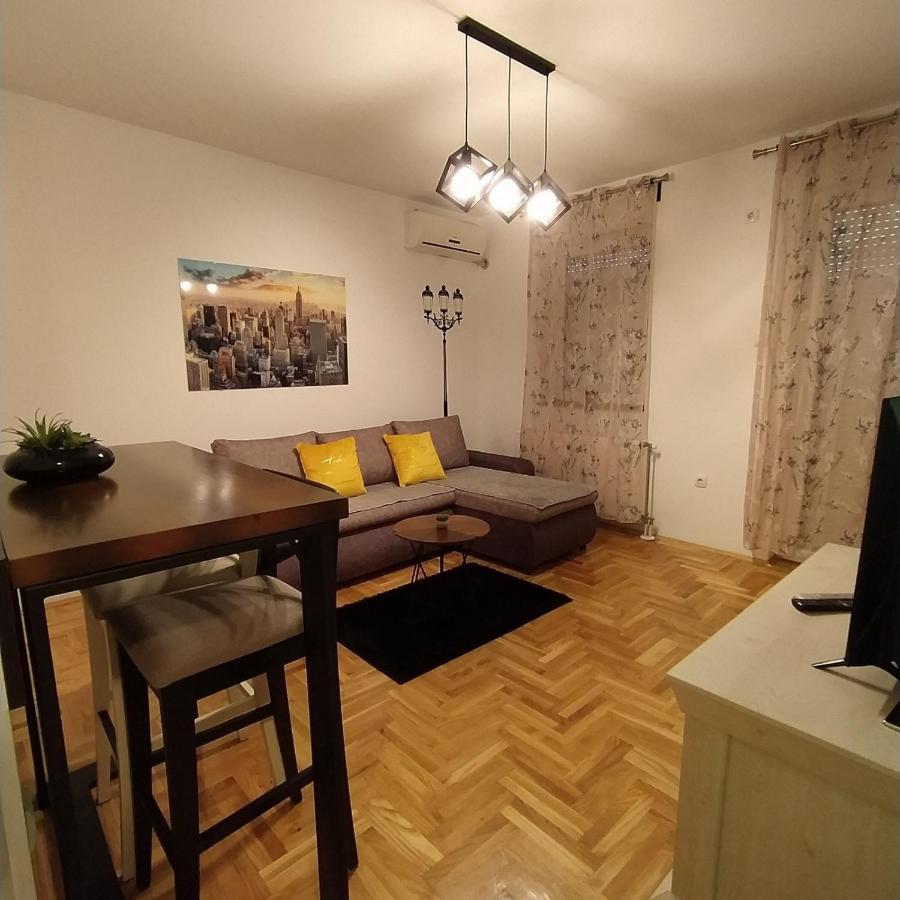 Daniris Apartman Нови-Сад Экстерьер фото