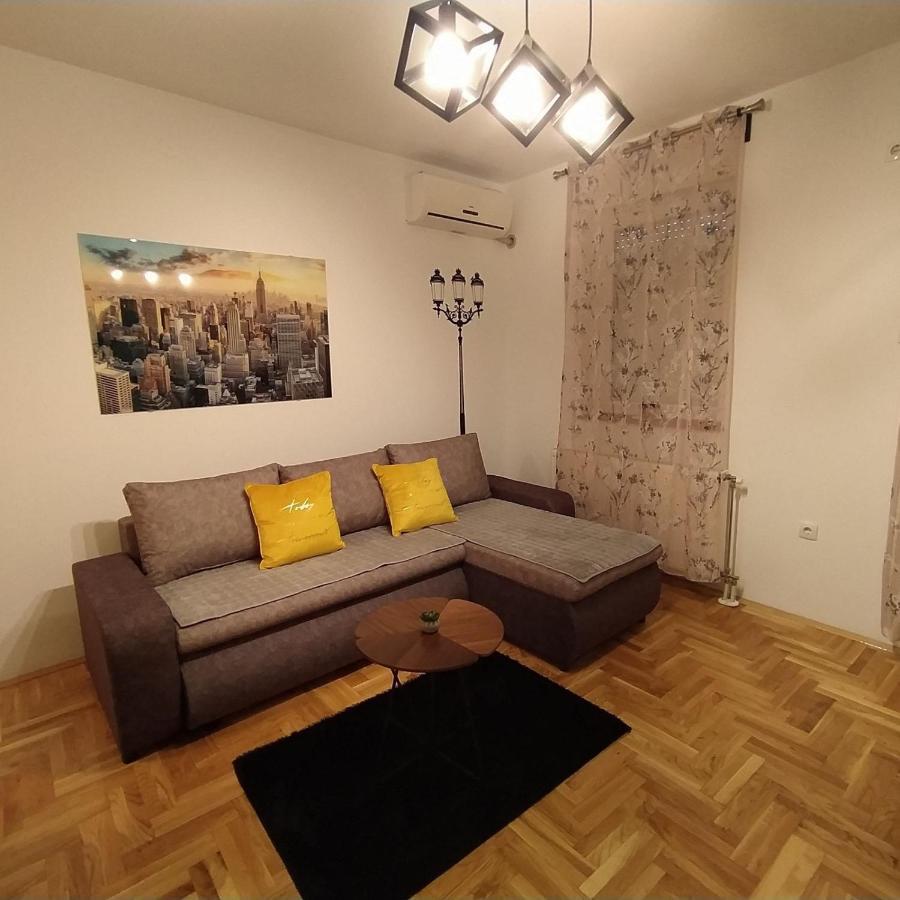 Daniris Apartman Нови-Сад Экстерьер фото