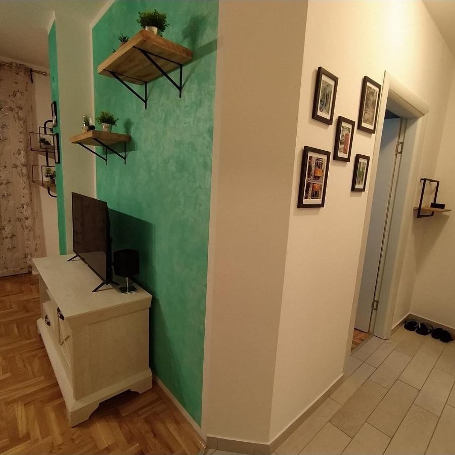 Daniris Apartman Нови-Сад Экстерьер фото